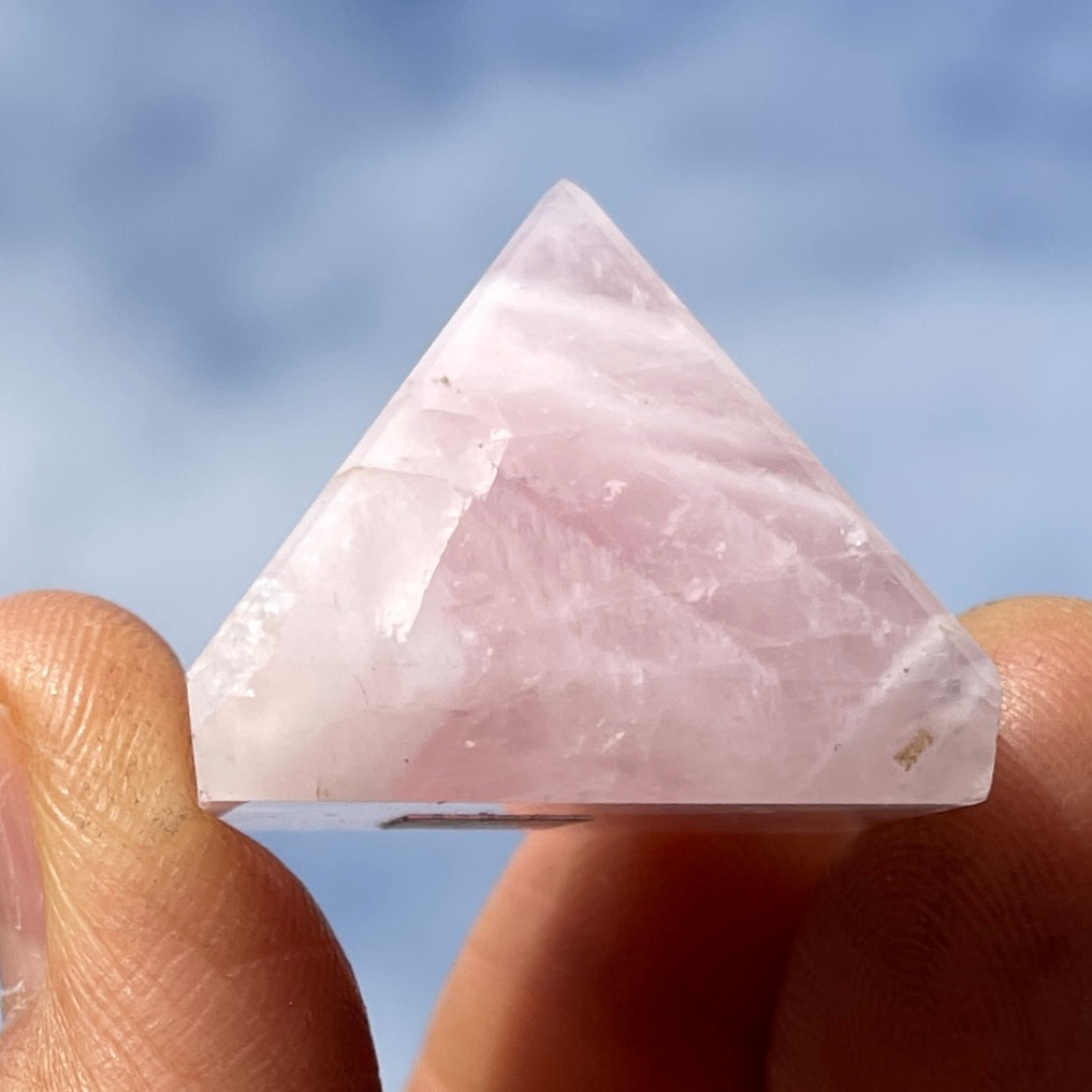 Rose Quartz - Mini Pyramid - 3cm Rose Quartz - Mini Pyramid - 3cm